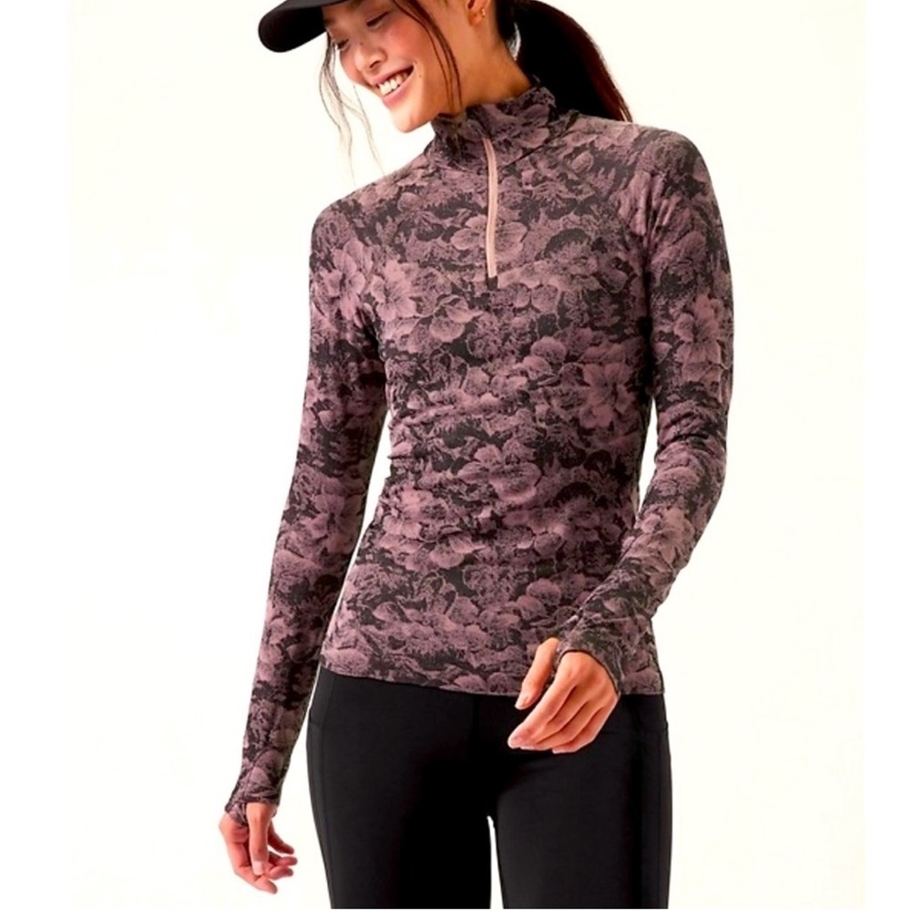 Athleta Momentum Floral Long Sleeve